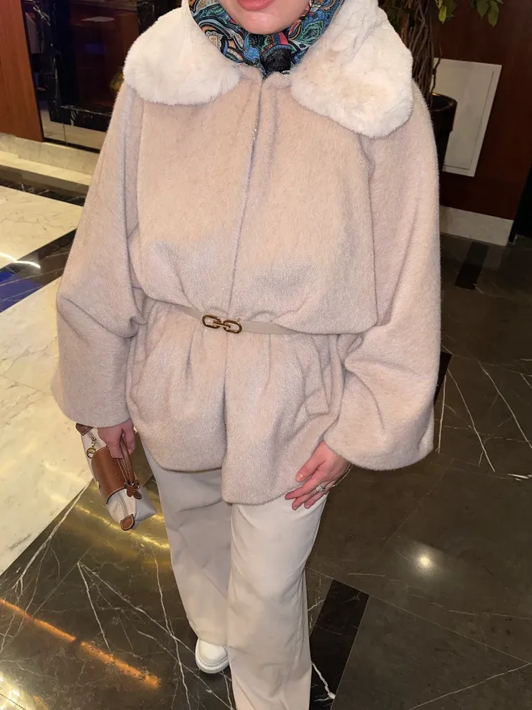 Fox Yakası Kürklü Kaban