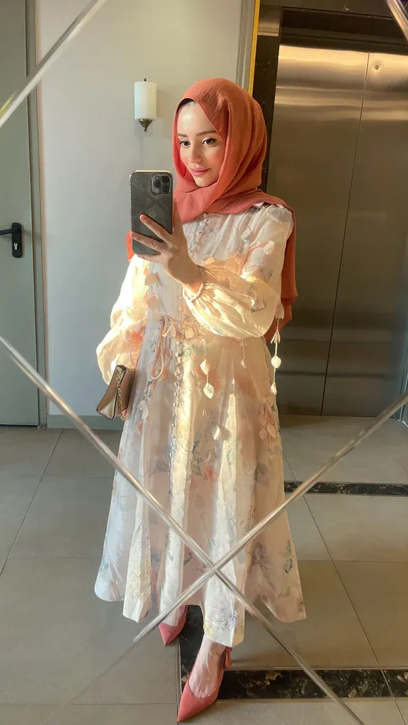 İthal Pink Flower Elbi̇se