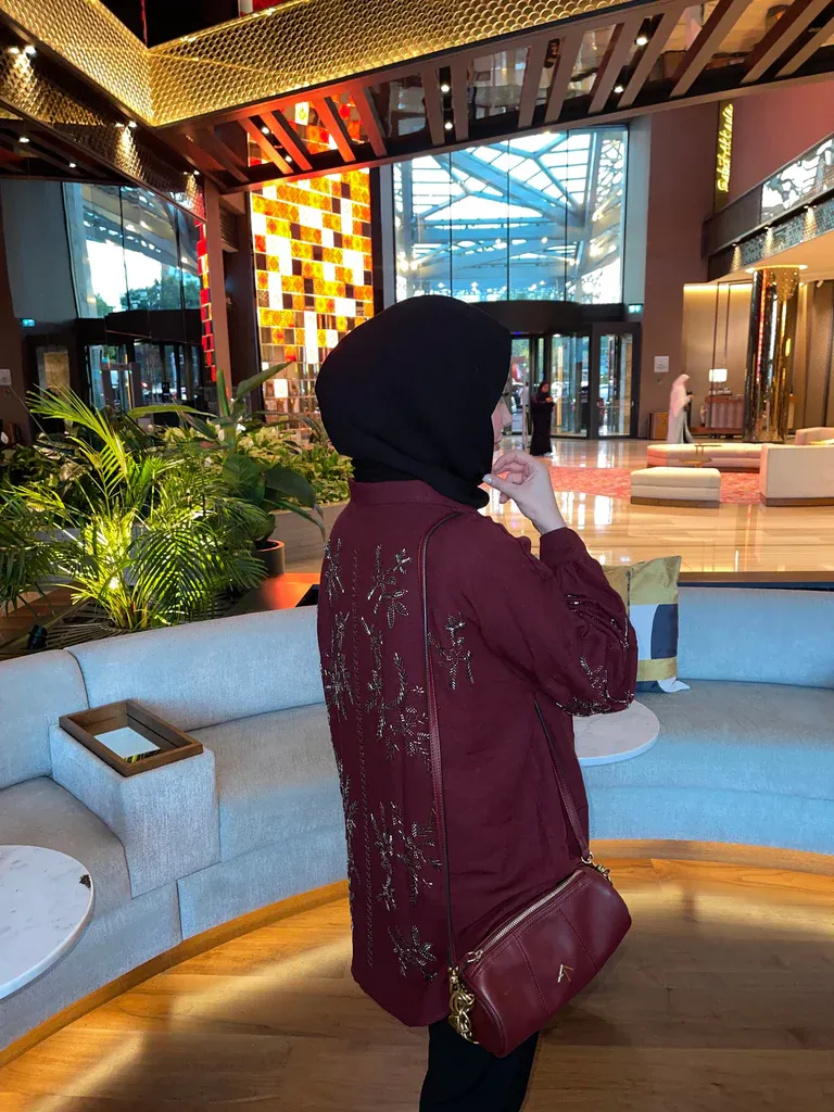 Sandy İşlemeli̇ Bordo Ki̇mono