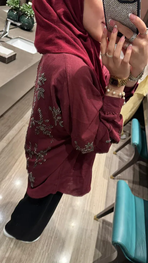 Sandy İşlemeli̇ Bordo Ki̇mono